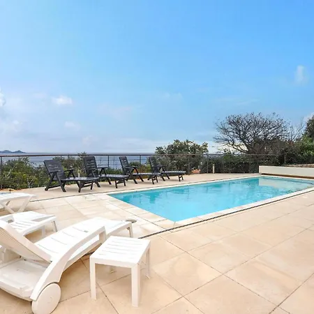 Ferienhaus Gorgeous In Roquebrune-sur-argens
