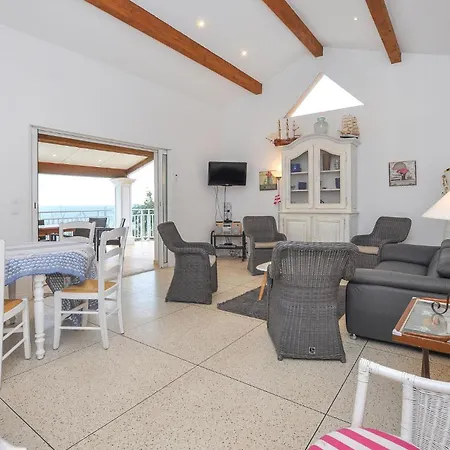 Gorgeous In Roquebrune-sur-argens * Saint-Peïre-sur-Mer